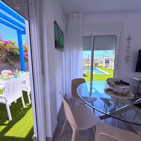 Red Princess - Private Heated Pool Villa