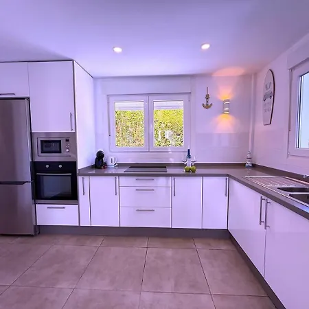 Villa Red Princess - Private Heated Pool *