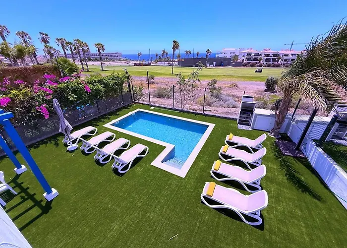 Red Princess - Private Heated Pool Villa